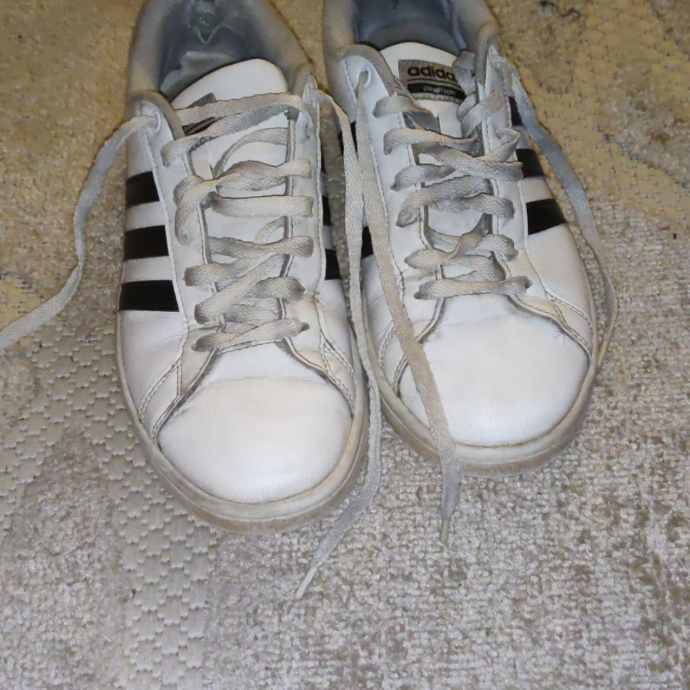 💗 White & black Adidas